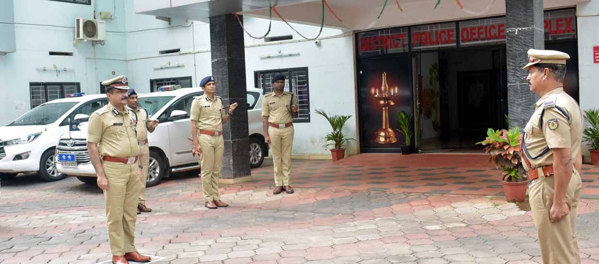 STATE POLICE CHIEF VISITED KOZHIKODE RURAL DISTRICT POLICE OFFICE